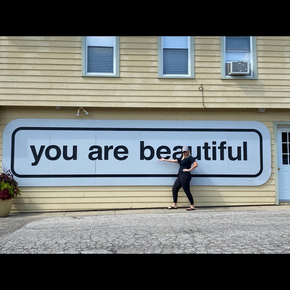 Meet your Posher, Cynthia